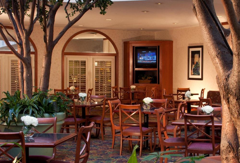 Embassy Suites By Hilton Houston Near The Galleria Eksteriør bilde