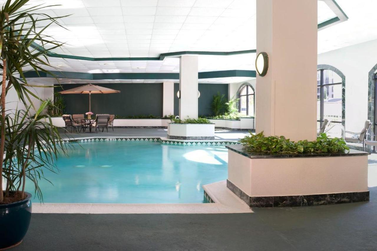 Embassy Suites By Hilton Houston Near The Galleria Eksteriør bilde