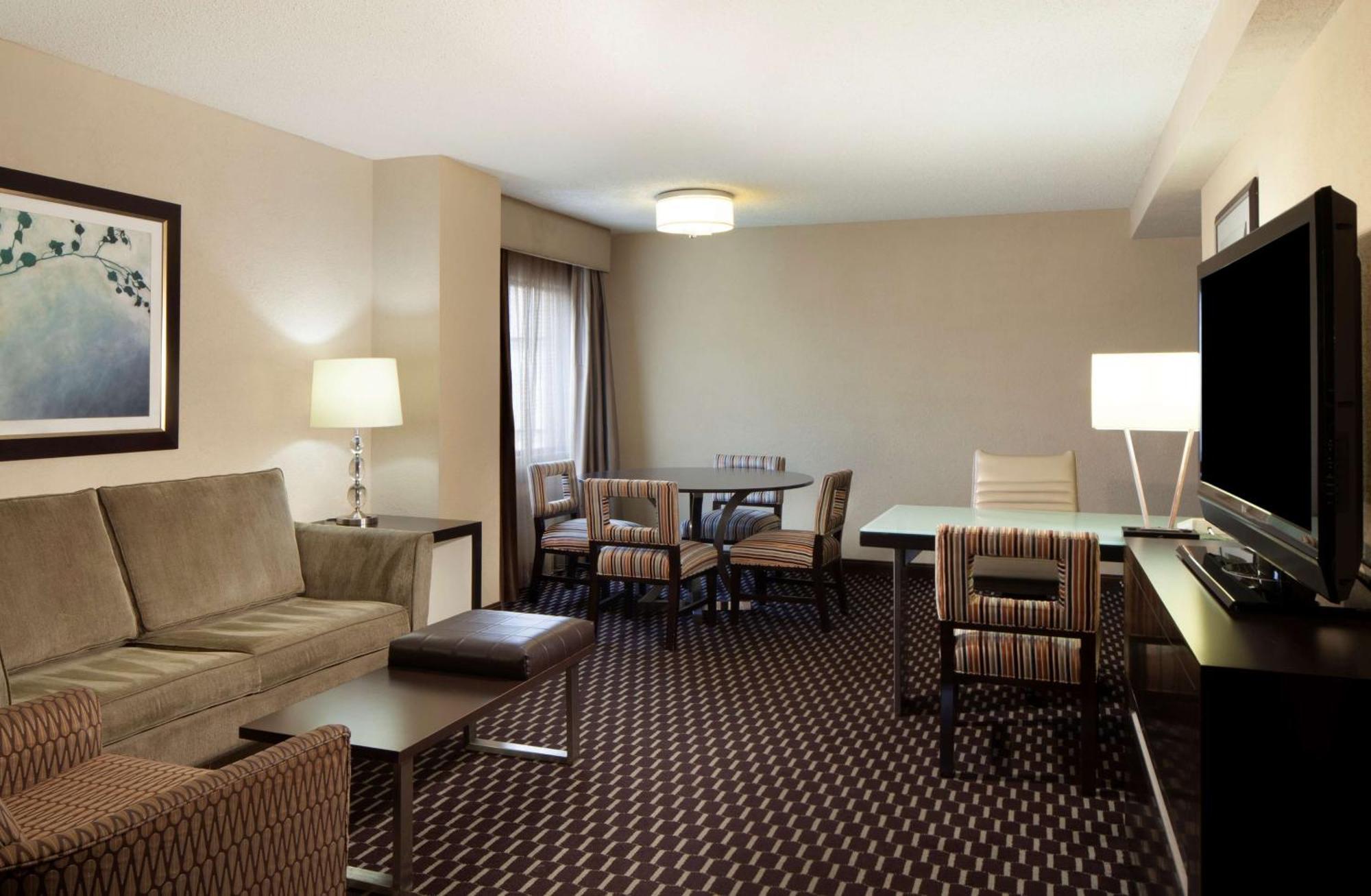 Embassy Suites By Hilton Houston Near The Galleria Eksteriør bilde